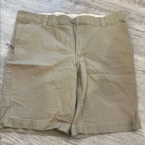 Columbia Men's Khaki Flat Front Shorts